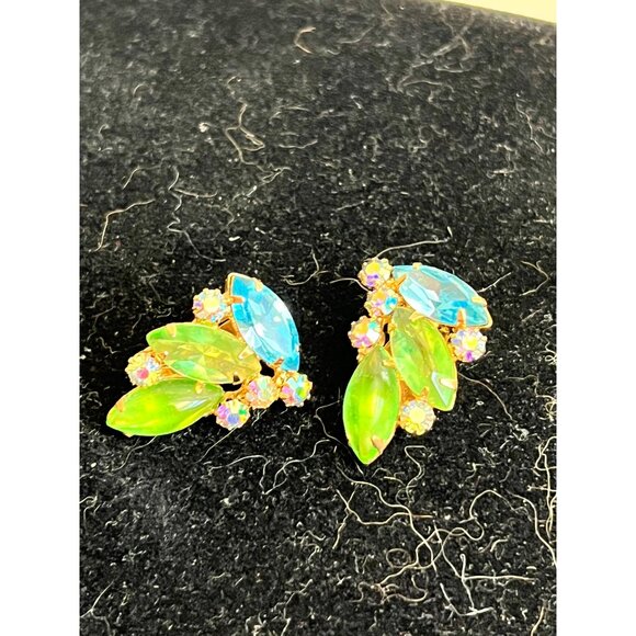 Alice Caviness Vintage Gold-Tone Clip-On Earrings W/ Green & Blue Rhinestones - Picture 9 of 9